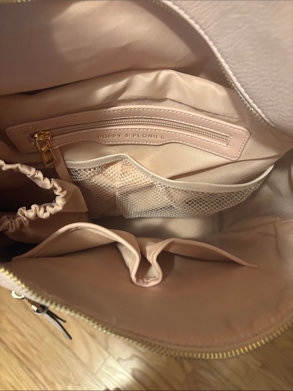 Poppy & Peonies Pale Blush commuter Backpack. Missing Crossbody strap. - Picture 6 of 8